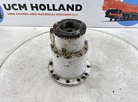 Grove GMK 3050 slewing gear  