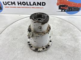 Grove GMK 3050 slewing gear  