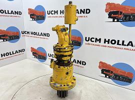 Grove GMK 5100 slew gear