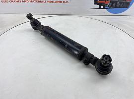 Grove GMK 5100 steering cylinder