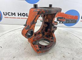 Liebherr LT 1055  Steering knuckle 12 holes axle 1