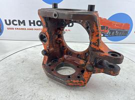 Liebherr LT 1055  Steering knuckle 12 holes axle 1