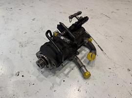 Grove GMK 4090 combination of pump