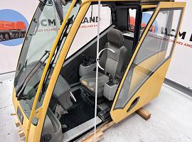 Grove GMK 3055 upper cabin