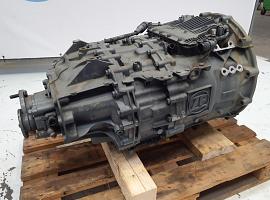 Grove GMK 3055 Gearbox ZF 12 AS 2302