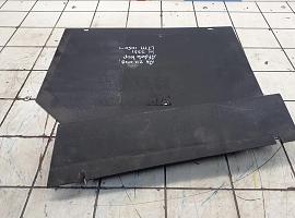 Liebherr LTM 1050-1 STORAGE COMPARTMENT