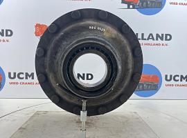 Faun RTF 30 Wheel hub axle 1