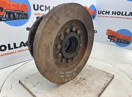 Krupp KMK 2025 wheel hub axle 1