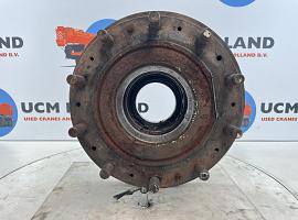 Krupp 70 GMT Wheel hub axle 1