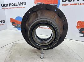 Liebherr LTM 1035 wheel hub axle 1 