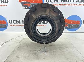 Liebherr LTM 1035-3 wheel hub axle 3