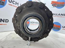 Liebherr LTM 1160 Wheel hub axle 2