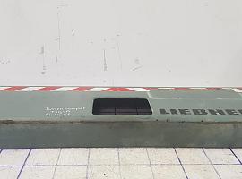 Liebherr LTM 1050-1 center section bumper 