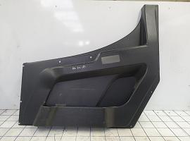 Liebherr LTM 1150-6.1 door panelling