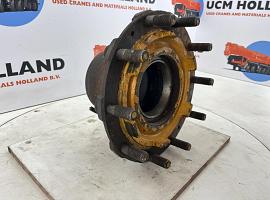 Grove AT 880 Wheel hub axle 2
