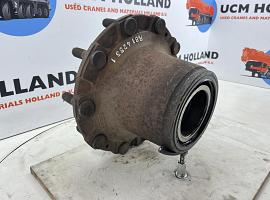 Grove AT 880 Wheel hub axle 2