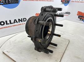 Kato KA 400 Wheel hub axle 1