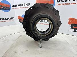 Kato KA 400 Wheel hub axle 1