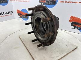 Liebherr LTM 1045 Wheel hub axle 3