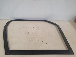 Liebherr LTM 1230-5.1 window frame right