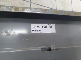 Liebherr LTM 1130-5.1 battery cover plate