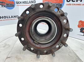 Liebherr LTM 1055-3.2 wheel hub axle 1