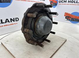Liebherr LTM 1050-1 Wheel hub axle 2