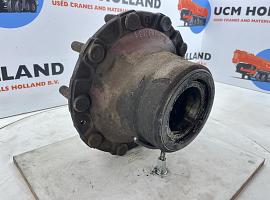Liebherr LTM 1050-1 Wheel hub axle 2