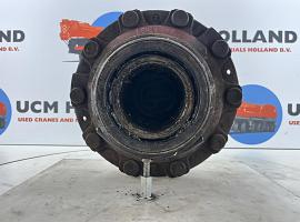 Liebherr LTM 1050-1 Wheel hub axle 2