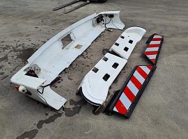 Grove GMK 6400 bumper
