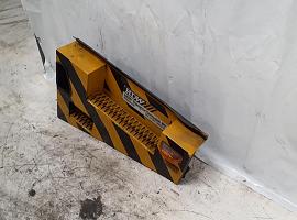 Grove GMK 3050 side step right side