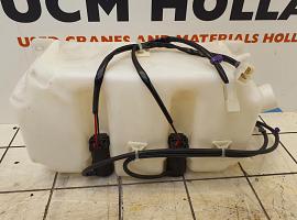 Grove GMK water tank with pump
