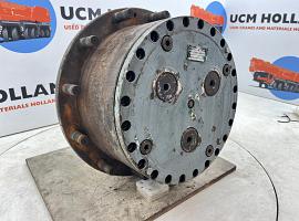 Compact truck CT2 wheel hub with planetary