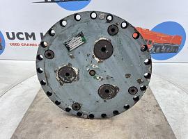 Compact truck CT2 wheel hub with planetary