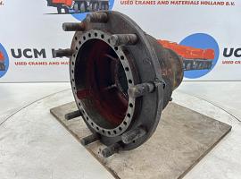 Liebherr LT 1090 wheel hub  