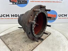 Liebherr LT 1090 wheel hub  