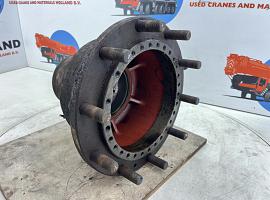 Liebherr LT 1090 wheel hub 