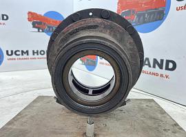 Liebherr LT 1090 wheel hub 