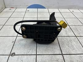 Grove GMK 5130-1 pedal