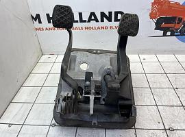 Grove GMK pedal assy