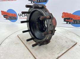 Demag AC 40-1 city wheel hub axle 1