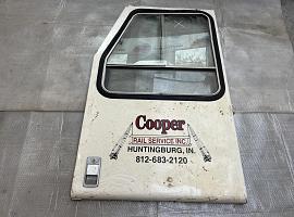 Grove GMK 3050 door upper cabin for parts