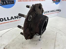 Liebherr LTM 1160 Wheel hub axle 2