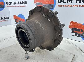 Grove AT 880 Wheel hub axle 2
