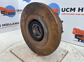 Krupp 70 GMT Wheel hub axle 1