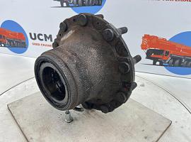 Liebherr LTM 1080 Wheel hub axle 1
