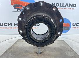 Liebherr LTM 1070-4.1 Wheel hub axle 2