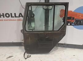 Liebherr LTM 1080-1 Drivers cabin door R