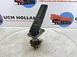 Liebherr LTM 1035  BRAKE VALVE 