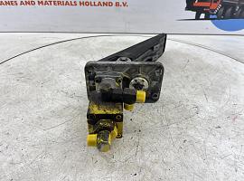 Liebherr LTM 1035  BRAKE VALVE 